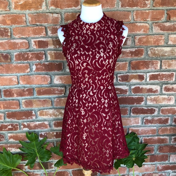 Francesca's Collections Dresses & Skirts - Francesca’s Alya Red Serafina Lace Dress